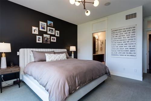 1594 Marina Way, West Kelowna, BC - Indoor Photo Showing Bedroom