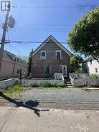 8 McLellan Street  Truro, NS B2N 2L1