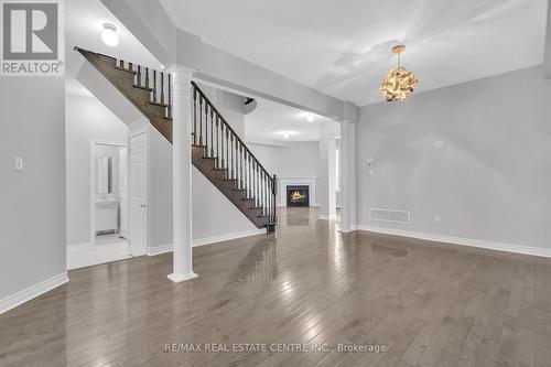 466 Cedric Terrace, Milton, ON - Indoor Photo Showing Other Room