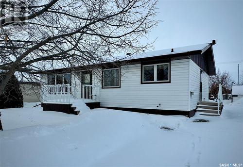 18 Waterloo Road, Yorkton, SK - Outdoor