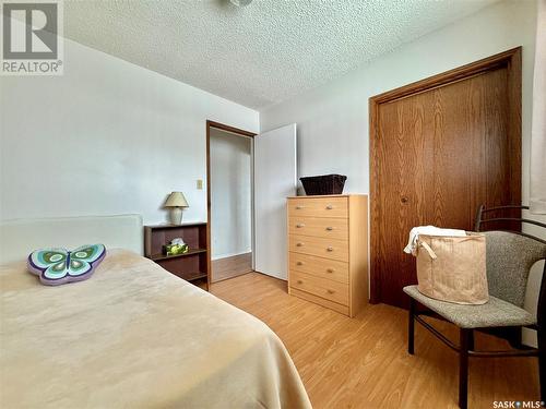 18 Waterloo Road, Yorkton, SK - Indoor Photo Showing Bedroom