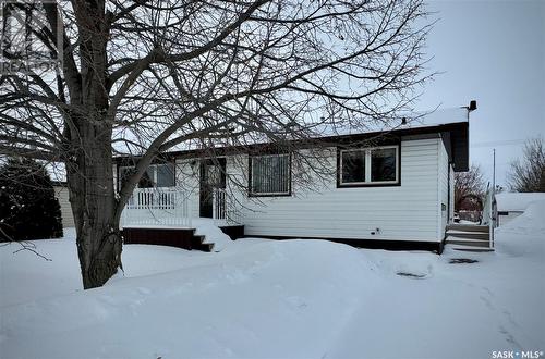 18 Waterloo Road, Yorkton, SK - Outdoor