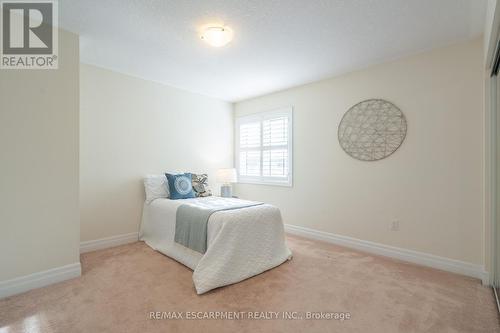 31 Forest Ridge Avenue, Hamilton, ON - Indoor Photo Showing Bedroom