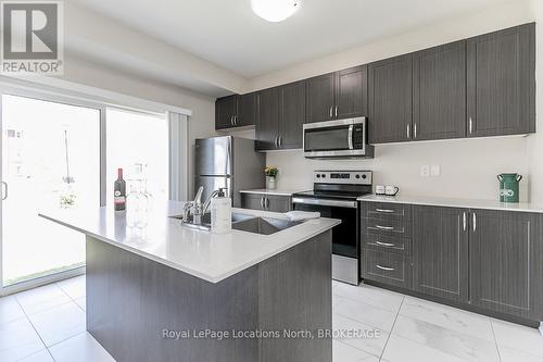 7 Sandhill Crane Drive, Wasaga Beach, ON - Indoor Photo Showing Kitchen With Stainless Steel Kitchen