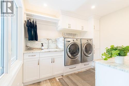 516 Mayzel Road, Burlington, ON - Indoor Photo Showing Laundry Room