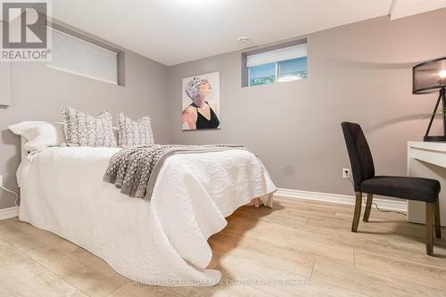 516 Mayzel Road, Burlington, ON - Indoor Photo Showing Bedroom