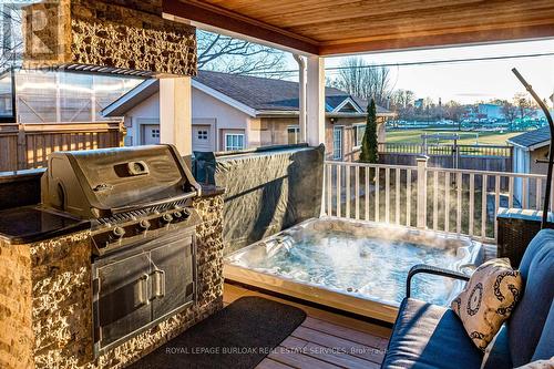 516 Mayzel Road, Burlington, ON - Outdoor With Deck Patio Veranda