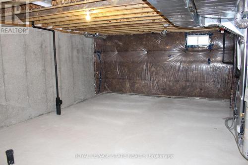 15 Lavender Road, Thorold, ON - Indoor Photo Showing Basement