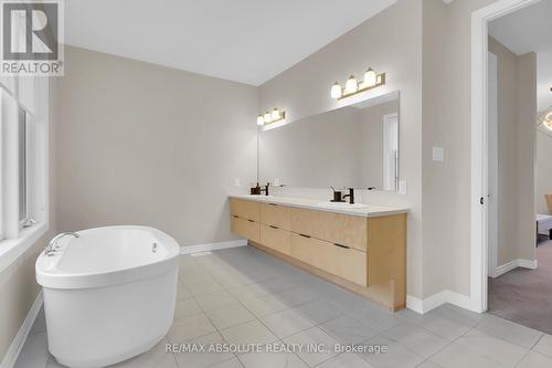 12 Jargeau Road, Ottawa, ON - Indoor Photo Showing Bathroom