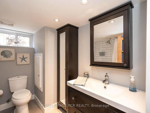 218 Main St, Erin, ON - Indoor Photo Showing Bathroom