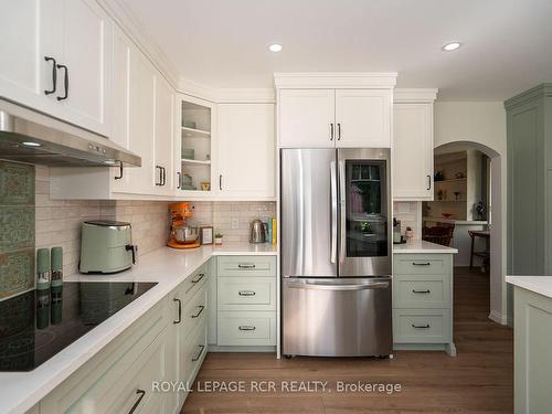 218 Main St, Erin, ON - Indoor Photo Showing Kitchen