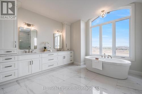 101058 Side Road 10, East Garafraxa, ON - Indoor Photo Showing Bathroom