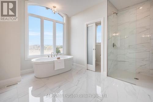 101058 Side Road 10, East Garafraxa, ON - Indoor Photo Showing Bathroom