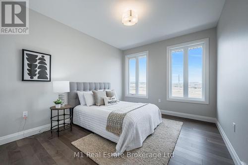 101058 Side Road 10, East Garafraxa, ON - Indoor Photo Showing Bedroom