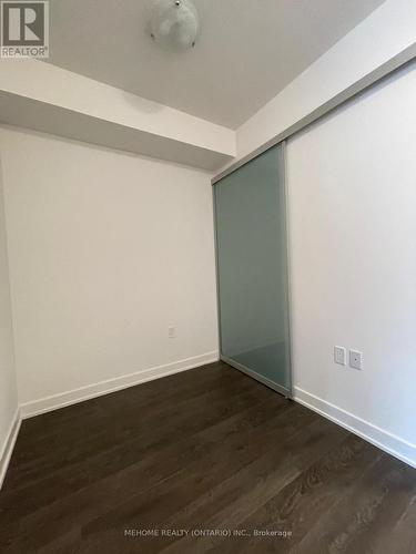 1011 Nt - 99 Broadway Avenue, Toronto, ON - Indoor Photo Showing Other Room