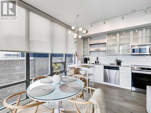 1902 - 33 Lombard Street, Toronto, ON - Indoor Photo Showing Kitchen With Upgraded Kitchen