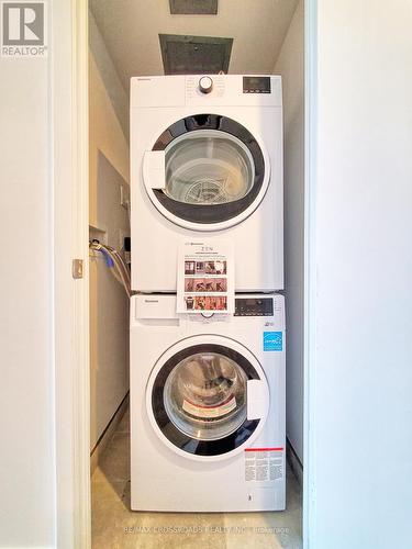 1222 - 19 Western Battery Road, Toronto, ON - Indoor Photo Showing Laundry Room