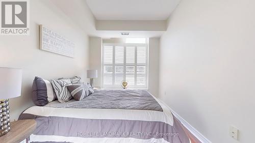 309 - 2 Edith Drive, Toronto, ON - Indoor Photo Showing Bedroom