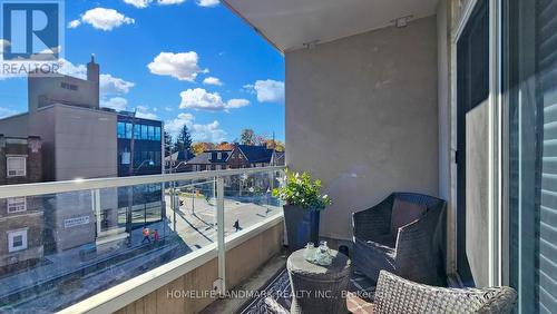 309 - 2 Edith Drive, Toronto, ON - Outdoor