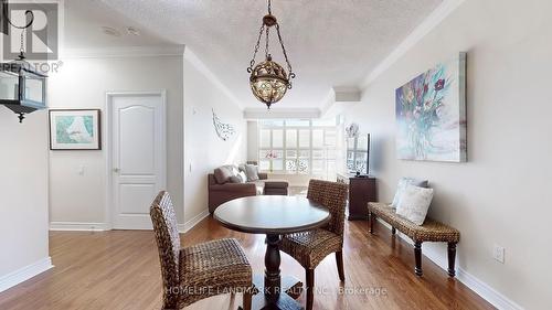 309 - 2 Edith Drive, Toronto, ON - Indoor Photo Showing Dining Room