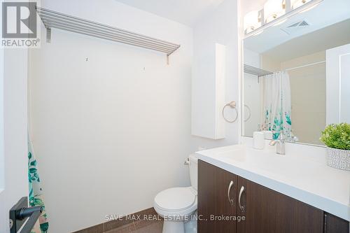 4202 - 2230 Lake Shore Boulevard W, Toronto, ON - Indoor Photo Showing Bathroom