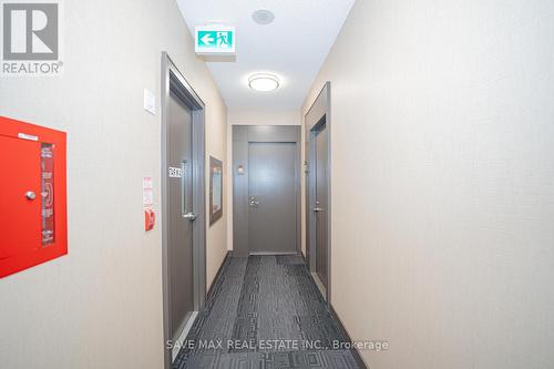 4202 - 2230 Lake Shore Boulevard W, Toronto, ON - Indoor Photo Showing Other Room