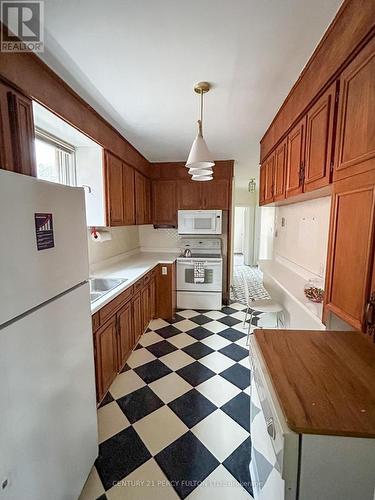 Main - 115 South Kings Way, Toronto, ON - Indoor Photo Showing Kitchen