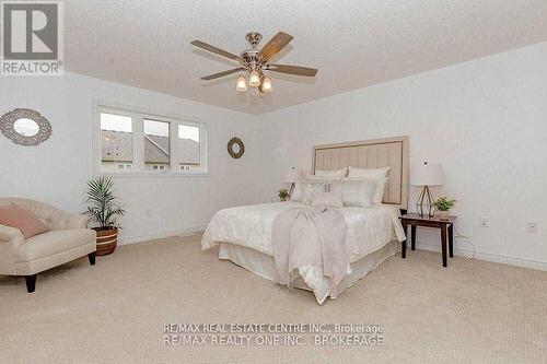 99 Bethune Avenue, Hamilton, ON - Indoor Photo Showing Bedroom