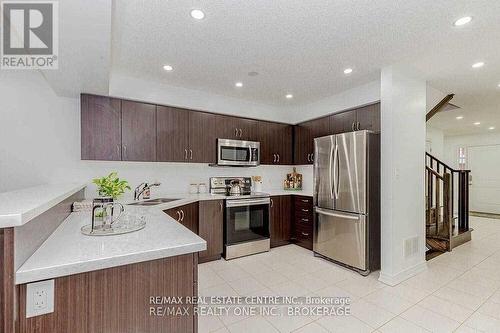 99 Bethune Avenue, Hamilton, ON - Indoor Photo Showing Kitchen With Double Sink With Upgraded Kitchen