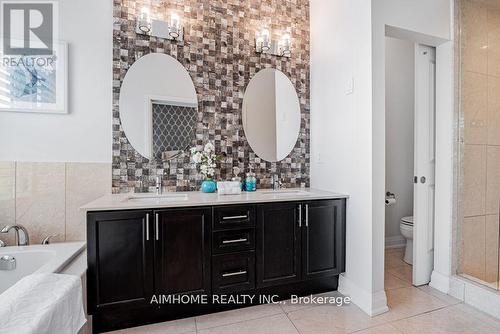 20 Mcgurran Lane, Richmond Hill, ON - Indoor Photo Showing Bathroom