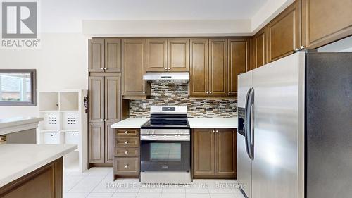 85 Kenilworth Gate, Markham, ON - Indoor Photo Showing Kitchen