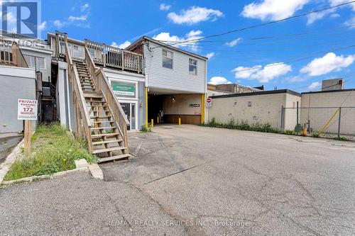 3 - 166 Broadway Avenue, Orangeville, ON - Outdoor