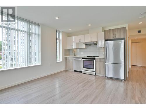 708 900 Carnarvon, New Westminster, BC - Indoor Photo Showing Kitchen