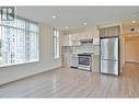 708 900 Carnarvon, New Westminster, BC  - Indoor Photo Showing Kitchen 