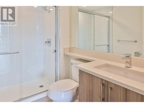 708 900 Carnarvon, New Westminster, BC - Indoor Photo Showing Bathroom