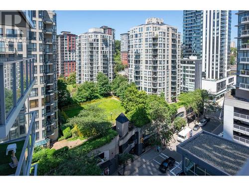 1312 900 Carnarvon Street, New Westminster, BC - Outdoor With Facade