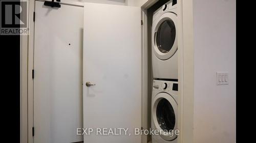 413 - 20 Tubman Avenue, Toronto, ON - Indoor Photo Showing Laundry Room