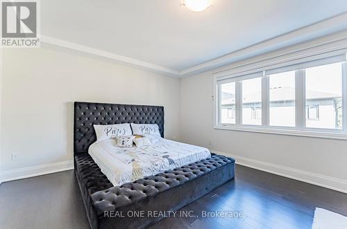 149 Milky Way Drive, Richmond Hill, ON - Indoor Photo Showing Bedroom