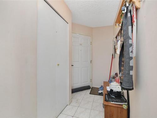 305-2511 Quadra St, Victoria, BC - Indoor Photo Showing Other Room