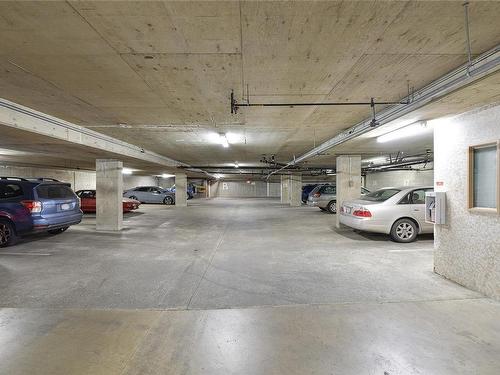 305-2511 Quadra St, Victoria, BC - Indoor Photo Showing Garage