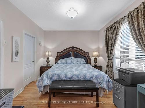 102 Pennyroyal Cres, Brampton, ON - Indoor Photo Showing Bedroom