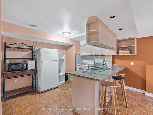 102 Pennyroyal Cres, Brampton, ON - Indoor Photo Showing Kitchen With Double Sink