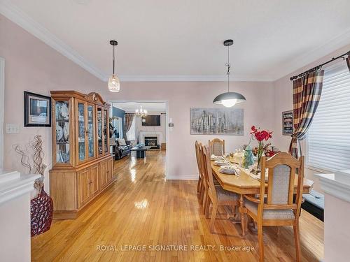 102 Pennyroyal Cres, Brampton, ON - Indoor Photo Showing Dining Room