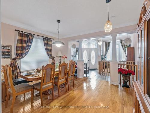 102 Pennyroyal Cres, Brampton, ON - Indoor Photo Showing Dining Room