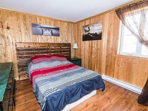 Chambre Ã Â coucher - 435 Av. Bouchard, Saint-Pascal, QC - Indoor Photo Showing Bedroom