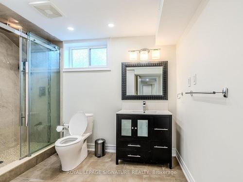 Bsmt-60 Risdon Crt, Toronto, ON - Indoor Photo Showing Bathroom