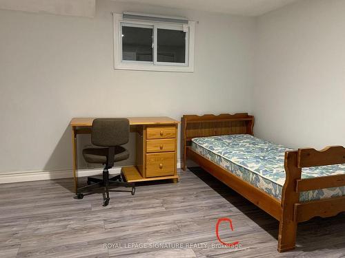 194 Cedarbrae Avenue, Waterloo, ON - Indoor Photo Showing Bedroom