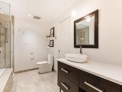 Ensuite bathroom - 