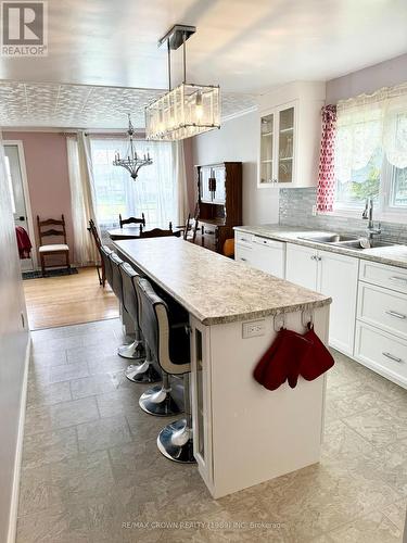 42 King Street, Kapuskasing, ON - Indoor Photo Showing Kitchen With Double Sink