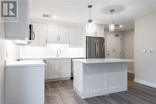 204 - 100 Gordon Street, Stratford, ON - Indoor Photo Showing Kitchen With Upgraded Kitchen